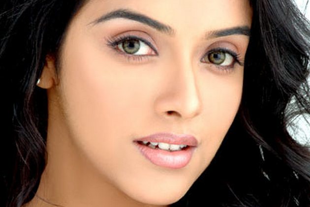 No Tamil films for Asin